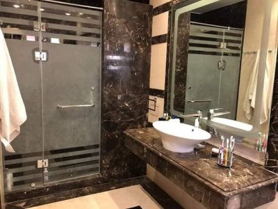 ديكورات حمامات للمساحات الصغيرة / شركة عقارى 01100448640