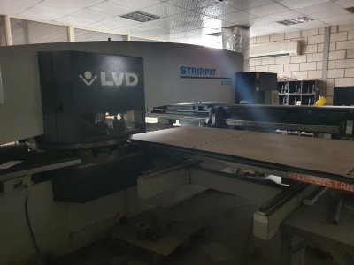 للبيع معدات ثقيله تشكيل المعادن