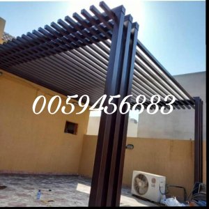 مظلات عصرية من مصممين مبدعين يجمعون بين الجمال والعملية