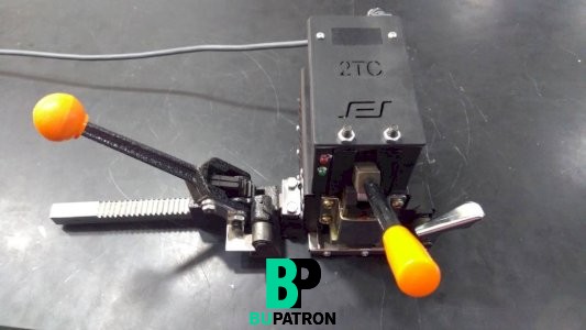 ماكينات تحزيم بالشنبر أوتوماتيك ونصف أوتوماتيك