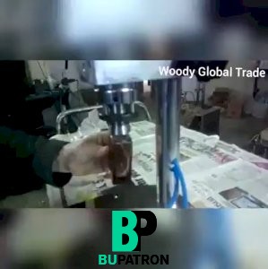 الة العطور نصف اوتوماتيك