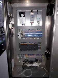 آلات تعبئة وتغليف